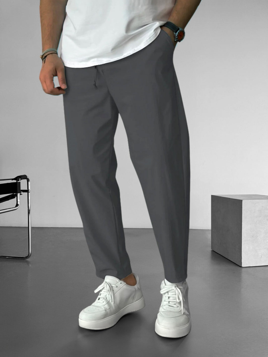 Micah | Relaxed Tapered Trousers