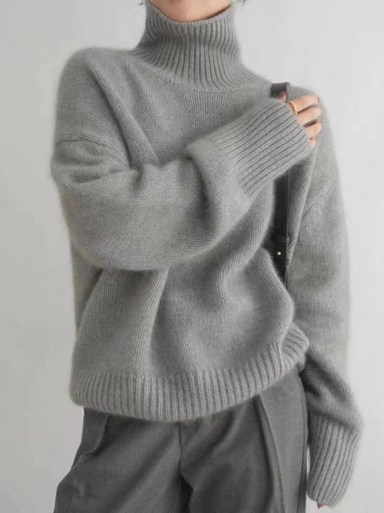 Alice - Classic Turtleneck Knitwear Sweater