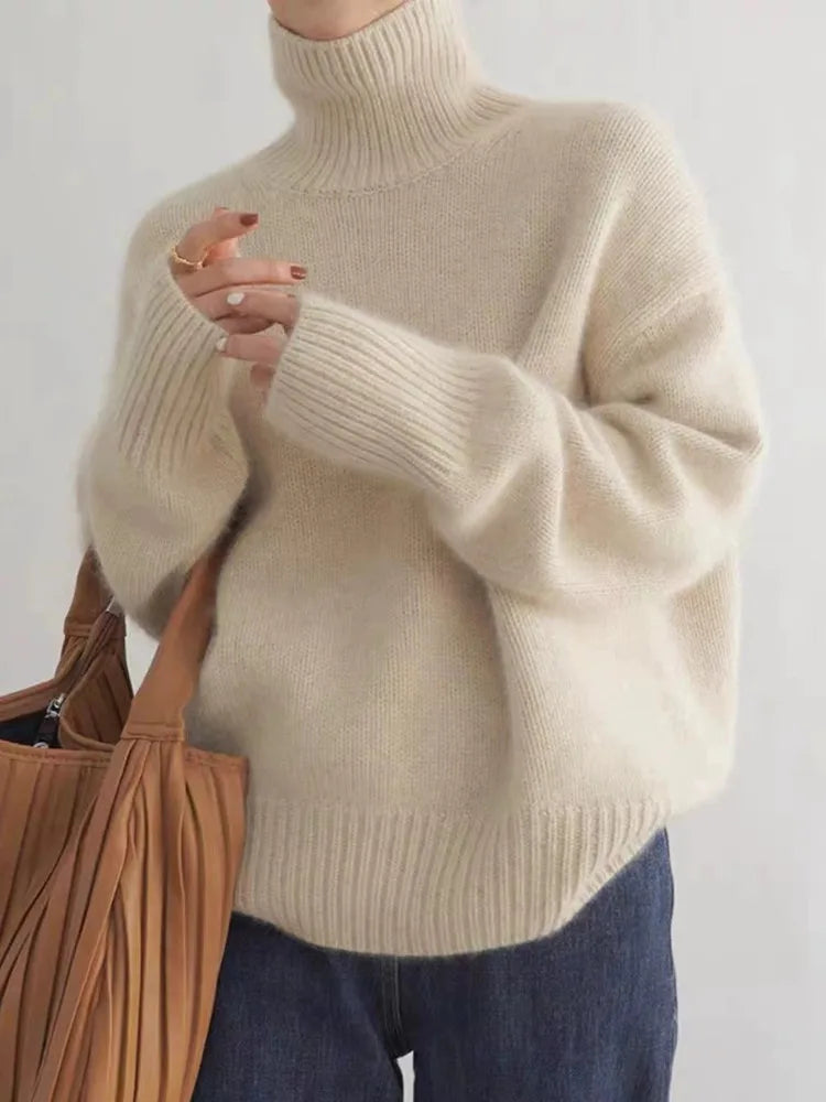 Alice - Classic Turtleneck Knitwear Sweater